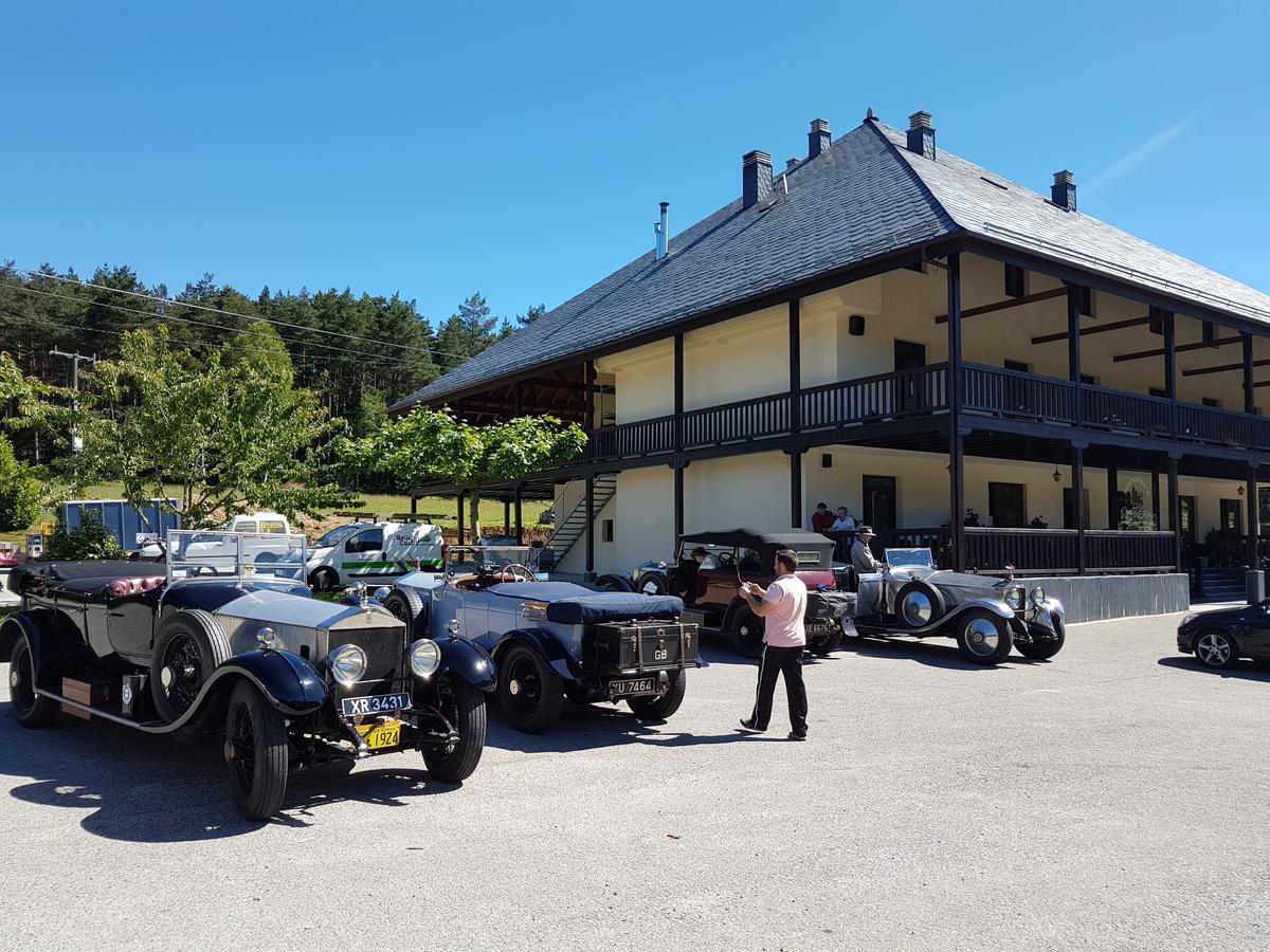 Hotel Complejo O Pineiral A Fonsagrada Esterno foto